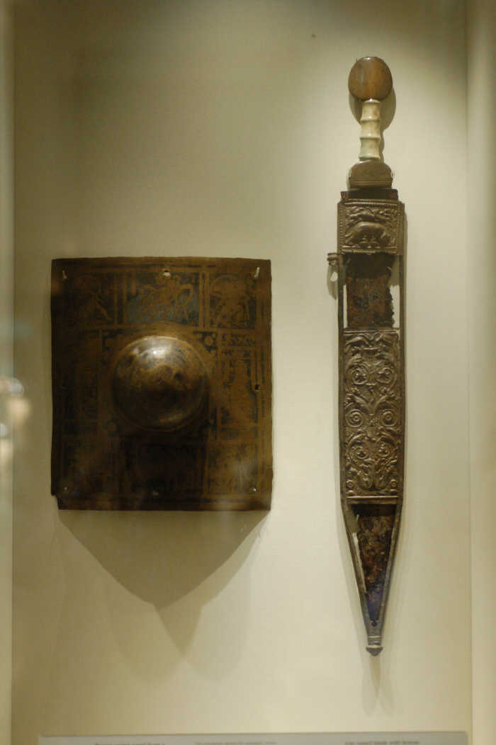 ancient roman swords and shields